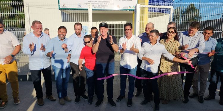 Estado: Governador inaugura CREAS e anuncia novos investimentos em infraestrutura em Anchieta
