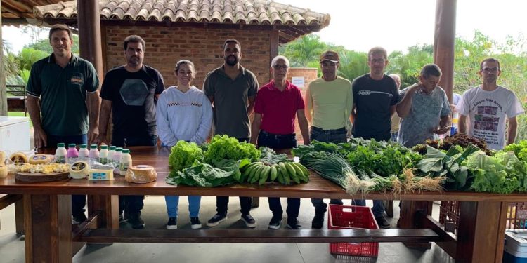 Guarapari: Produtores Rurais apresentam seus produtos para Samarco