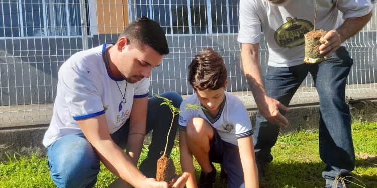 Guarapari: Cidade entra para o “Programa Plantio Brasil”