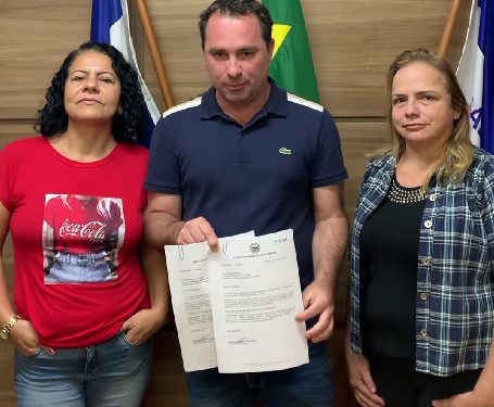 Iconha: Prefeito anuncia reajuste salarial para servidores