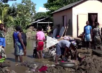 Mundo: Inundações no Haiti já contabilizam 42 mortos e milhares de desabrigados
