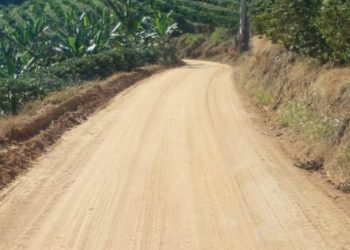 Rio Novo: Prefeitura faz manutenção na estrada de Virgínia Velha