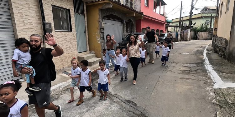 Vitória: Cultura, valorização do território e uso da tecnologia na Educação Infantil