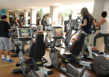 Brasil: Pesquisa revela que 52% dos brasileiros não fazem exercícios físicos