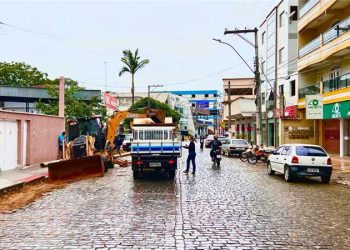 Alfredo Chaves: SAAE faz obras de substituição da rede de esgoto