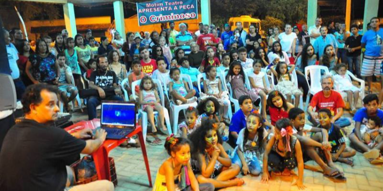 Cariacica: Grupo de teatro fará turnê na Europa levando riquezas culturais do município