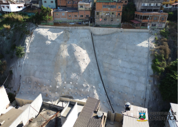 Cariacica: Secretaria de Obras finaliza muro de contenção em Porto de Santana