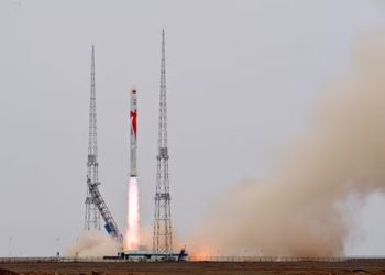 Mundo: China sai na frente e lança com sucesso primeiro foguete de metano líquido