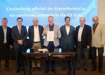Estado: Cerimônia marca transferência acionária da Companhia de Gás do Espírito Santo