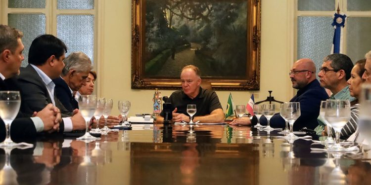 Estado: Governo amplia contratos para expandir atendimentos ao SUS capixaba