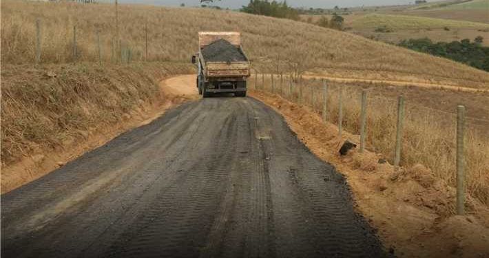 Itapemirim: Estrada de Graúnas a Brejo Grande recebe melhorias