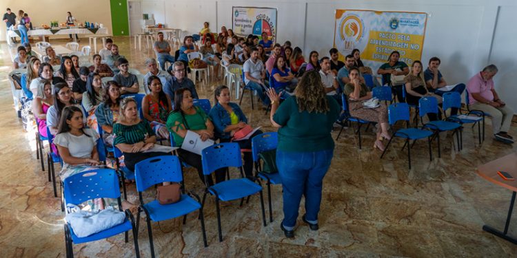 Marataízes: Saúde capacita servidores para o sistema de regulação estadual