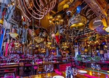Mundo: Restaurante brasileiro aparece em lista ao lado da Torre Eiffel e da Times Square