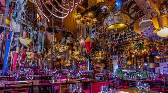Mundo: Restaurante brasileiro aparece em lista ao lado da Torre Eiffel e da Times Square