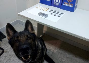 Guarapari: Motocicleta recuperada, drogas apreendidas e dois indivíduos detidos na área do 10° Batalhão