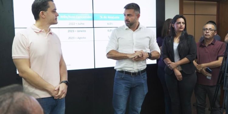 Política: Câmara Municipal de Vitória anuncia reajuste de 7% para servidores