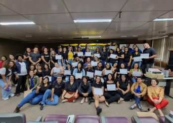 Vitória: Formação em Libras capacita 70 servidores da Assistência Social