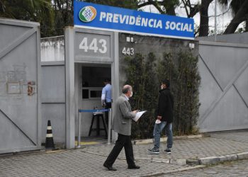 Brasil: Mais de 1 milhão de brasileiros aguardam por perícia do INSS para obter benefícios