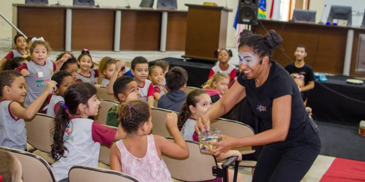 Anchieta: Estudantes da rede municipal celebram o empreendedorismo