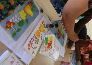 Itapemirim: Curso de artesanato realizado numa parceria entre CRAS e Pestalozzi