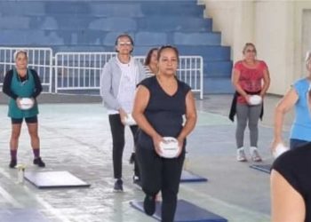 Itapemirim: Aulas de ginástica fazem sucesso em Itaipava