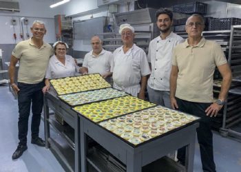 Mundo: Tradicional cafeteria de Lisboa cria biscoito com o rosto do papa Francisco