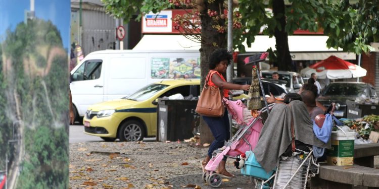 Brasil: STF garante proibição de remoção de pessoas em situação de rua