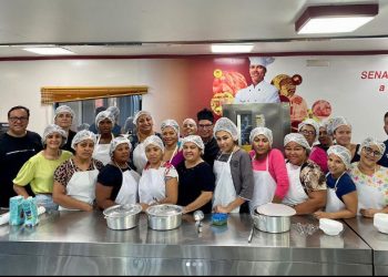 Kennedy: Carreta do Senai de cozinha capacita moradores
