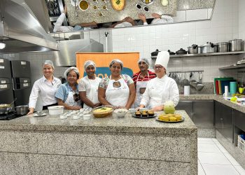 Vix + Cidadania: beneficiários têm aula sobre uso integral dos alimentos