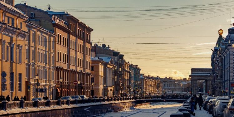 Mundo: Cinco pessoas são encontradas mortas em Moscou após visita guiada aos esgotos