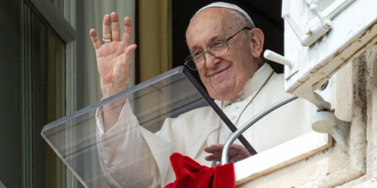Mundo: Ucrânia chama discurso do papa Francisco à juventude russa de “propaganda imperialista”