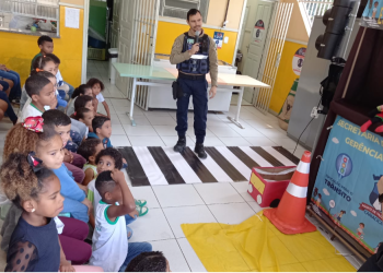 Cariacica: Teatro para crianças sobre educação para o trânsito é realizado na Escola do Campo Margarete Cruz Pereira