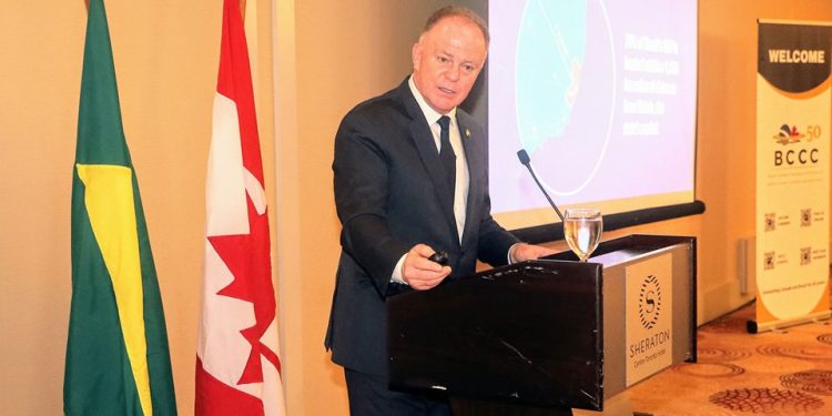 Estado: Governador apresenta potencialidades do Espírito Santo no Canadá