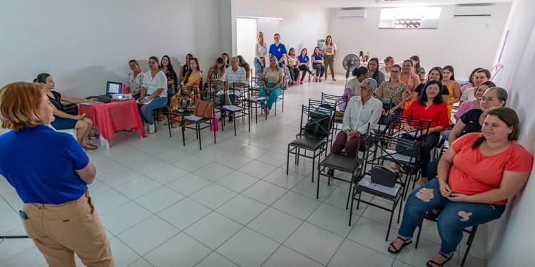 Marataízes: Saúde promove capacitação para enfermeiros e técnicos