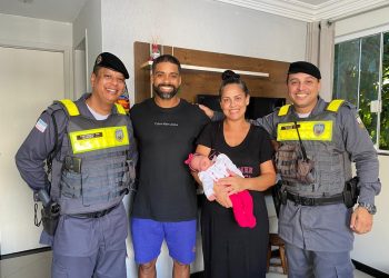 Guarapari: Policiais militares salvam vida de bebê