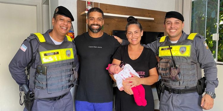 Guarapari: Policiais militares salvam vida de bebê