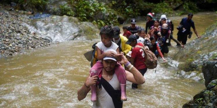 Panamá: Número de migrantes que atravessam Darien Gap passa de 400 mil atingindo recorde