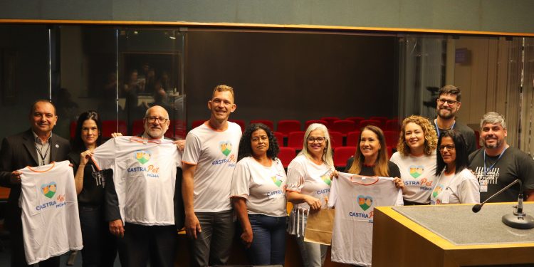 Piúma: CastraPet é destaque na Assembleia Legislativa