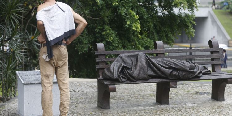 Brasil: População em situação de rua cresce em São Paulo