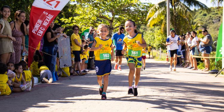 Piúma: Corrida Lúdica encanta e educa crianças piumenses