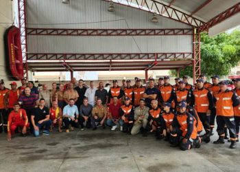 Guarapari : Bombeiros recebem novos equipamentos para salvamento marítimo