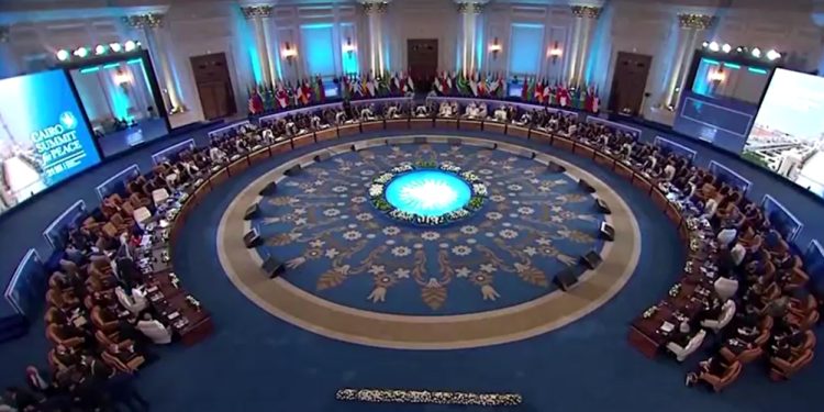 Guerra: Cúpula da Paz no Egito termina sem declaração final sobre Gaza após desavença em condenação de Israel