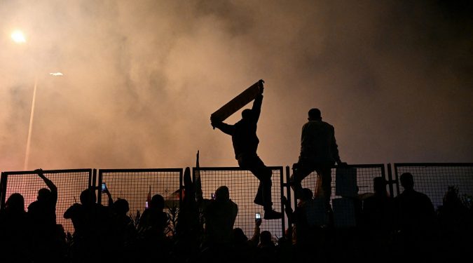 Mundo: Países árabes promovem ‘dia de fúria’ e protestam após ataque a hospital na Faixa de Gaza