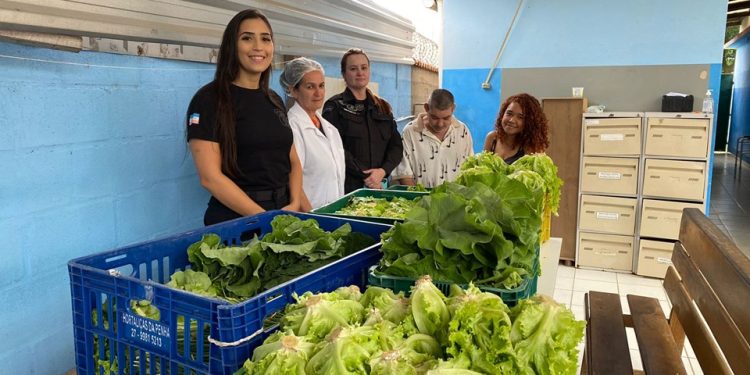 Dia Nacional do Idoso: Penitenciária estadual faz doações de cestas verdes para asilo