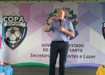 Estado: Governador entrega uniformes e materiais esportivos para a Copa Sesport