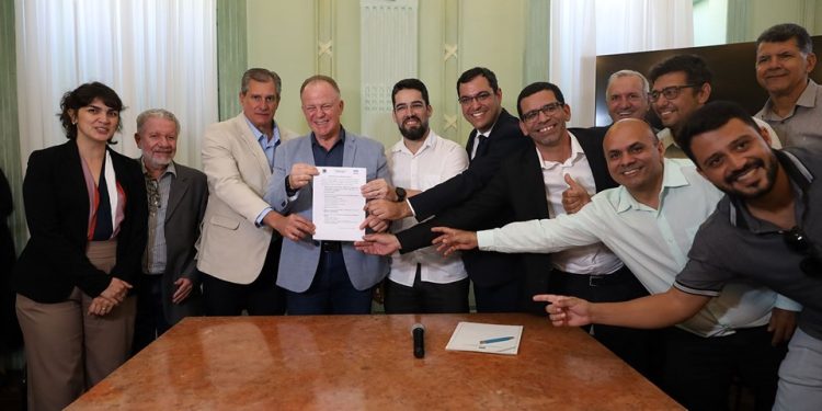 Estado: Governador anuncia novos investimentos em Cachoeiro de Itapemirim