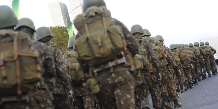 Brasil: Exército investiga desaparecimento de 21 metralhadoras de arsenal na Grande SP