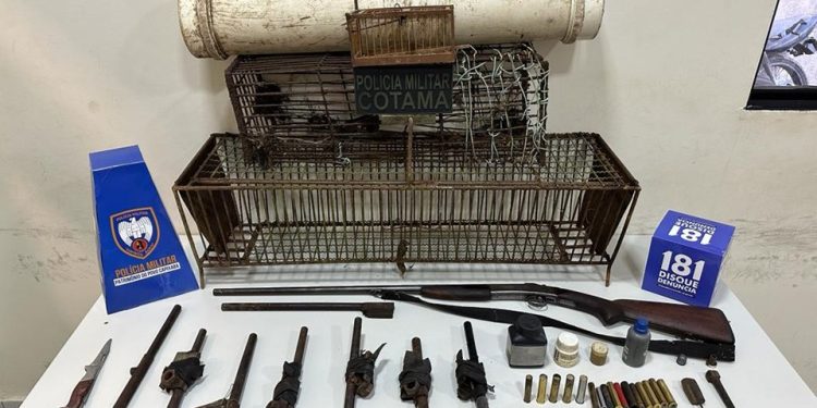 Guarapari: COTAMA apreende arma, munições, canhões e armadilhas para captura de animais silvestres