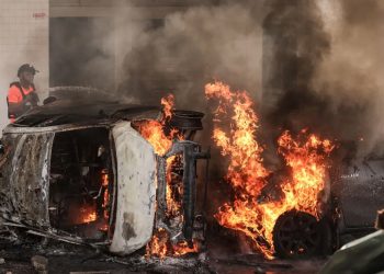Conflito: Israel e Hamas entram no segundo dia de confronto