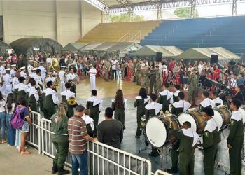 Itapemirim: Marinha traz música e emoção para a comunidade